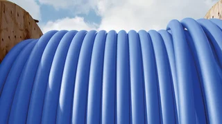 Kunststoffrohr auf einer Rolle