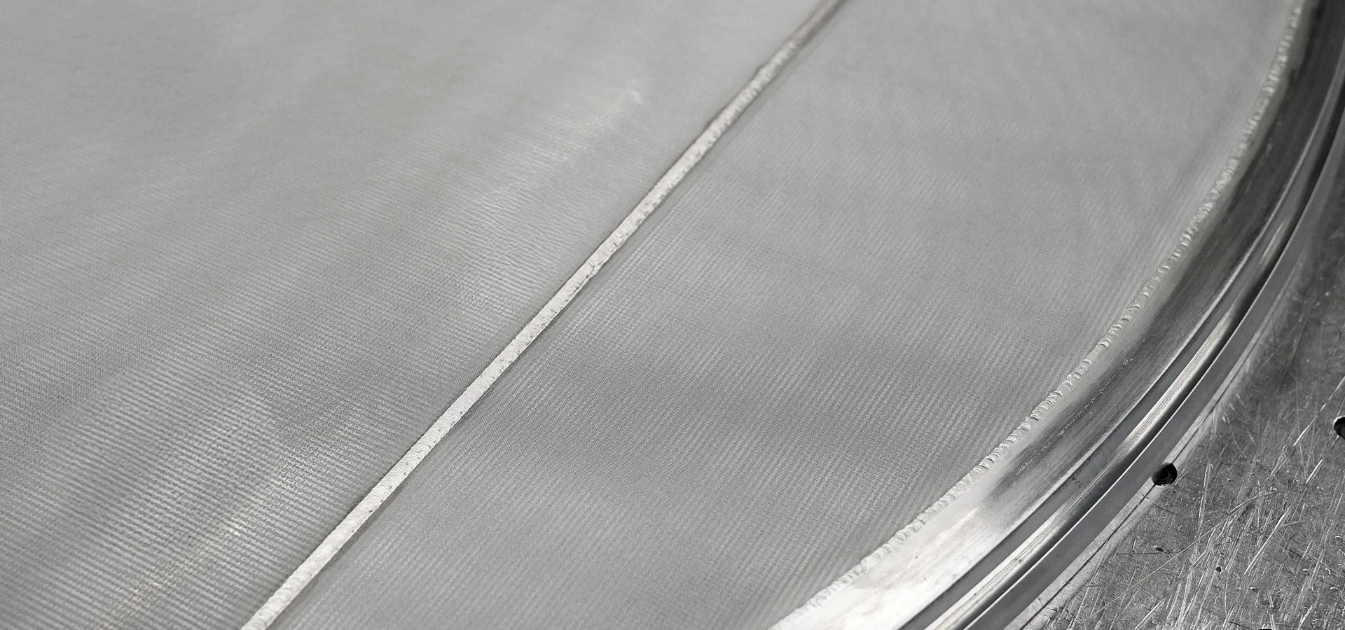 Repair of filter plates and centrifuge drums Repair of filter plates and centrifuge drums