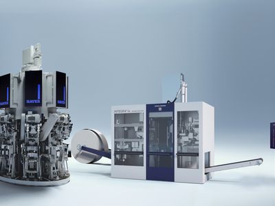HAVER & BOECKER packing equipment lineup showcasing next-generation automated bagging, palletizing, and AI-powered filling systems at POWTECH 2025