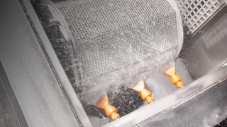 Ultraschallgestützte wässrige Reinigung