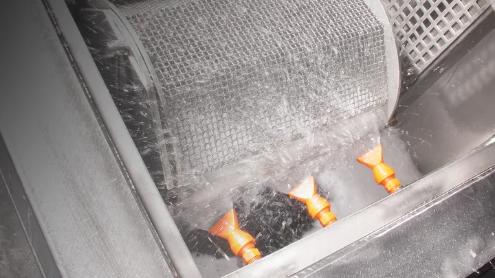 Ultraschallgestützte wässrige Reinigung