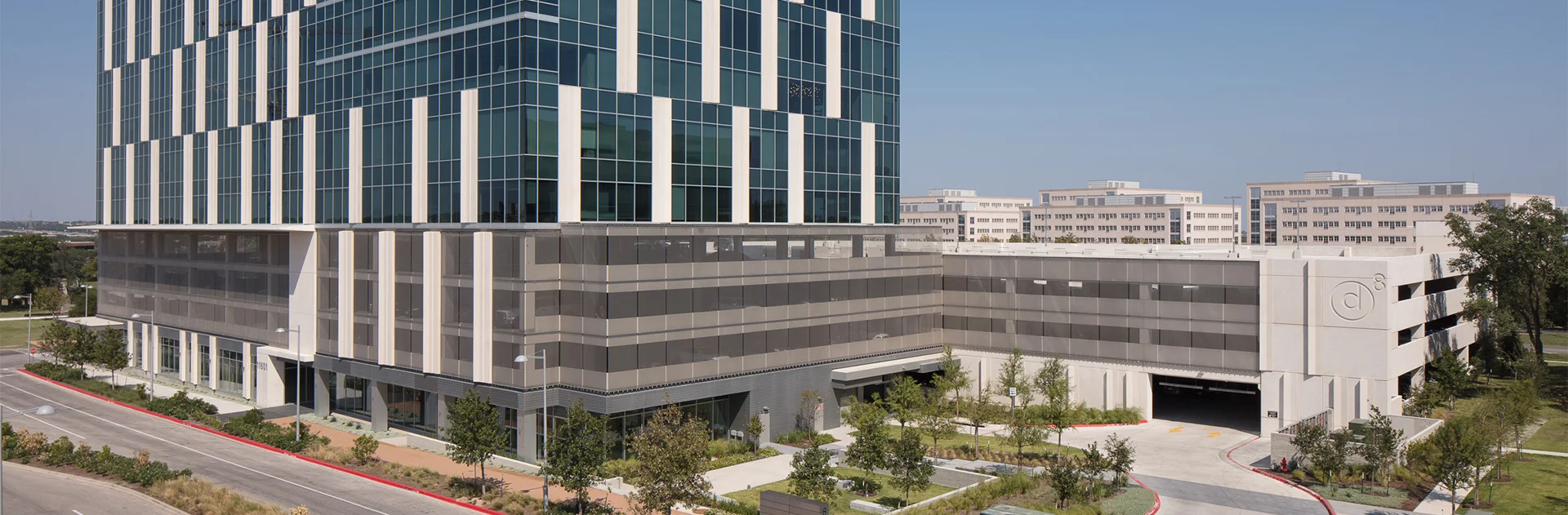 Bauen im Bestand mit Edelstahlgewebe Bestandsgebäude mit Architekturgewebe aufwerten.