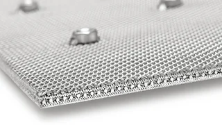 Fabric laminates: cross-section of a POROSTAR filter plate